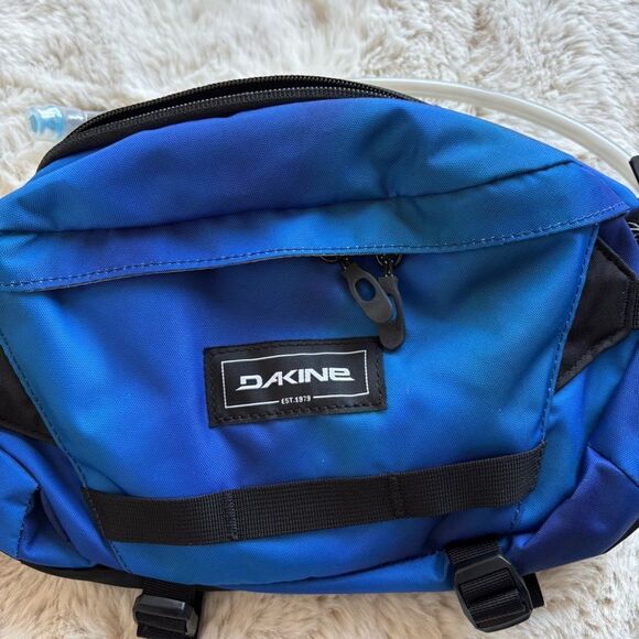 NWT Hot Laps 5L Bike Hydration Waist‎ Bag - Color:Midnight Blue - Picture 2 of 9